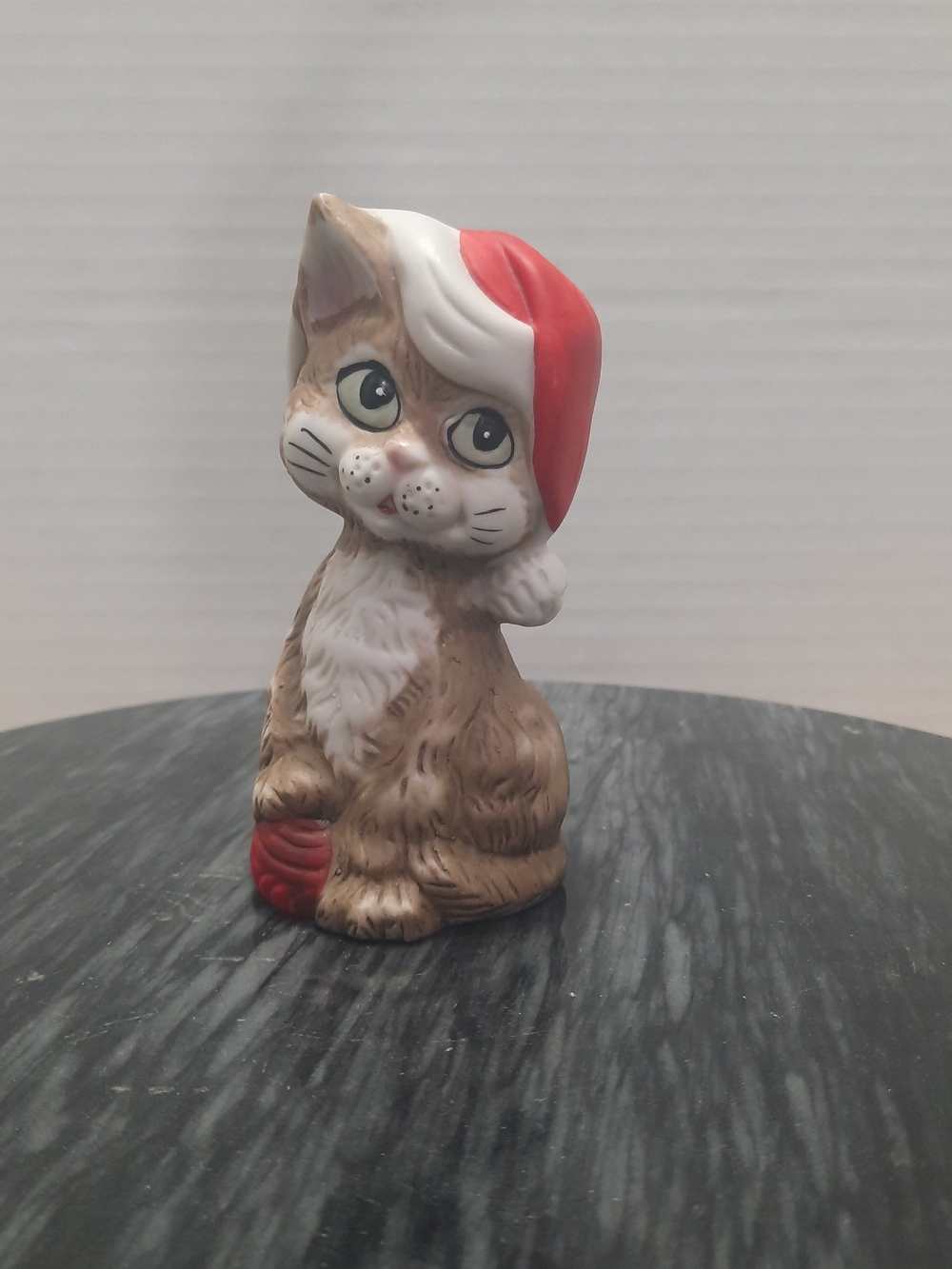 Cute Ceramic Cat Bell In Red Santa Hat